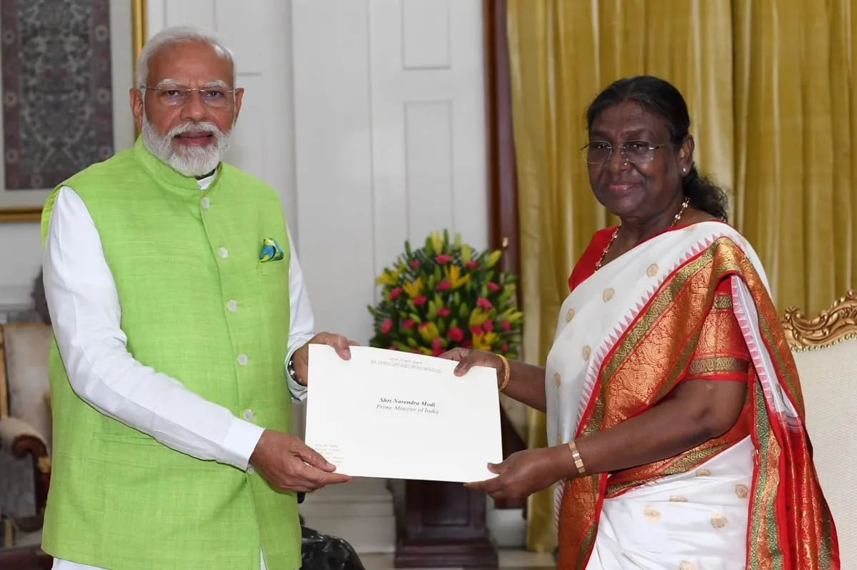 PM Modi at Rashtrapati Bhavan   